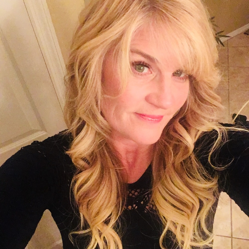 Meet your Posher, Lorri